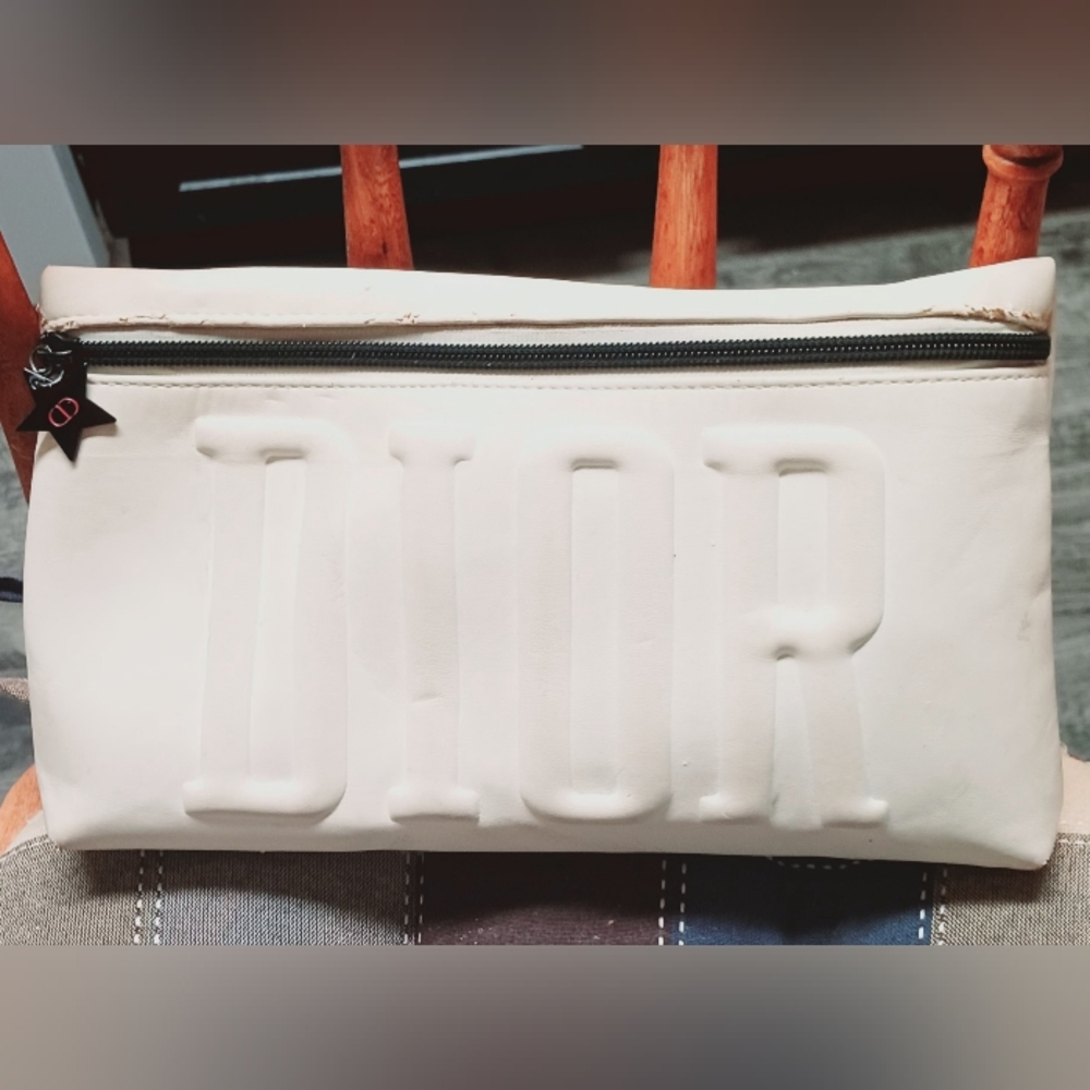 COPY - DIOR Makeup bag